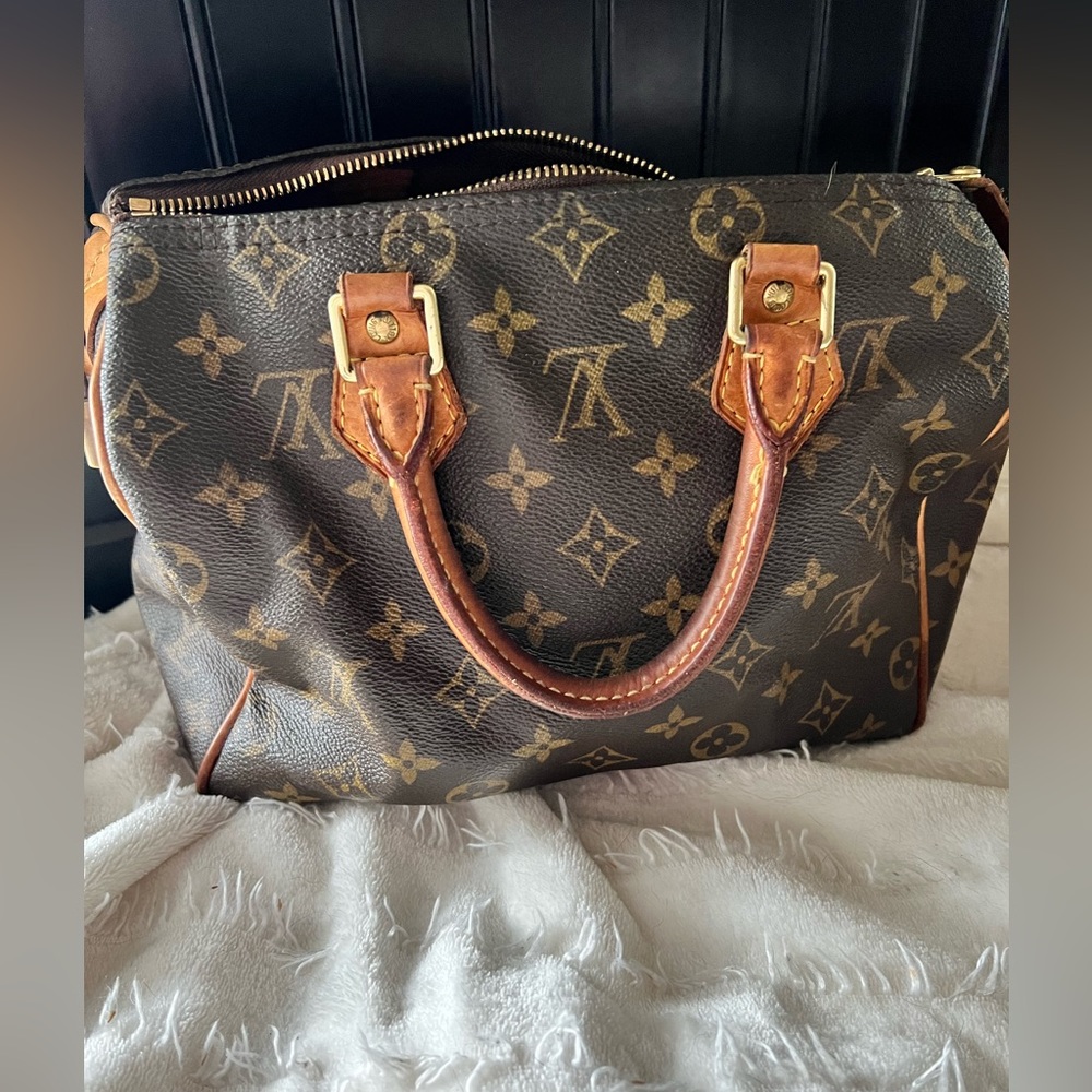Louis Vuitton Speedy 25